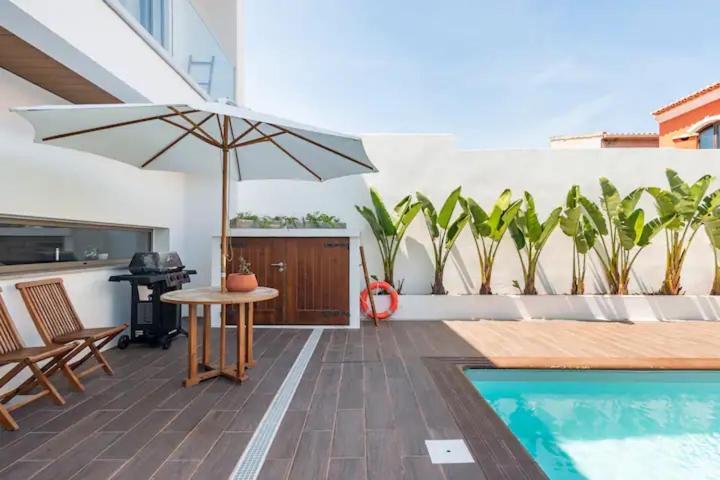 Baleal Surf Ranch Hotel เฟอร์เรล ภายนอก รูปภาพ